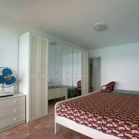 Flat Rossi Apartment Menton Cameră foto