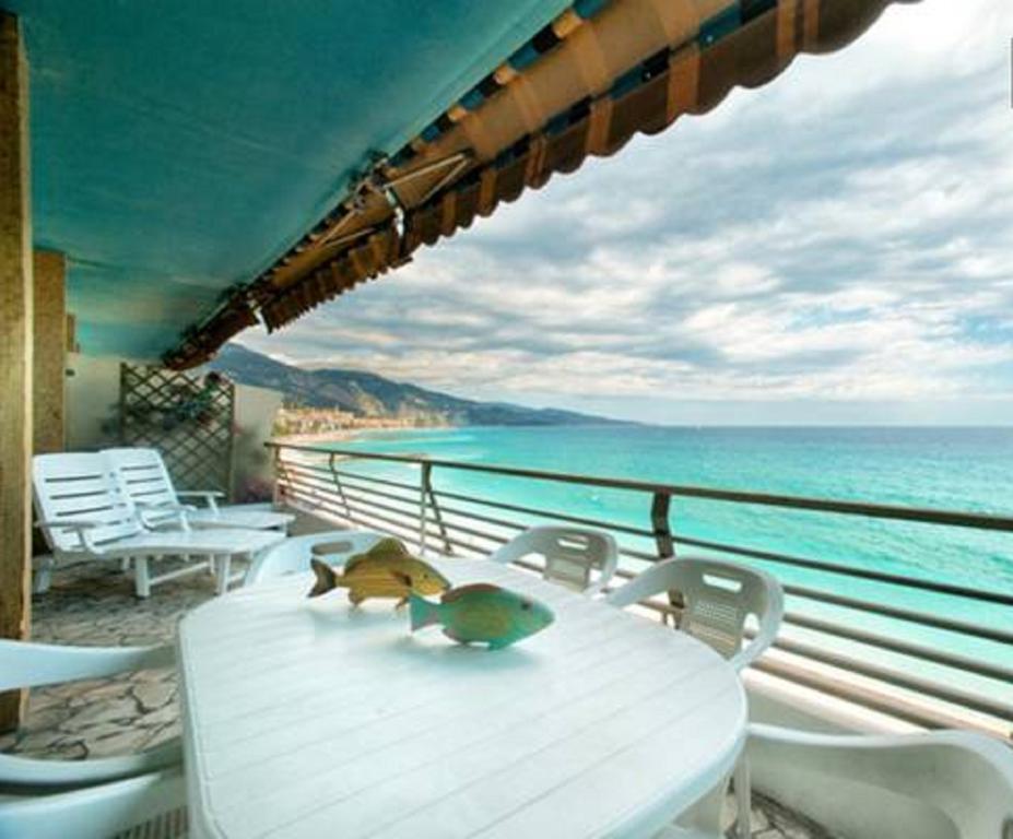 Flat Rossi Apartment Menton Cameră foto